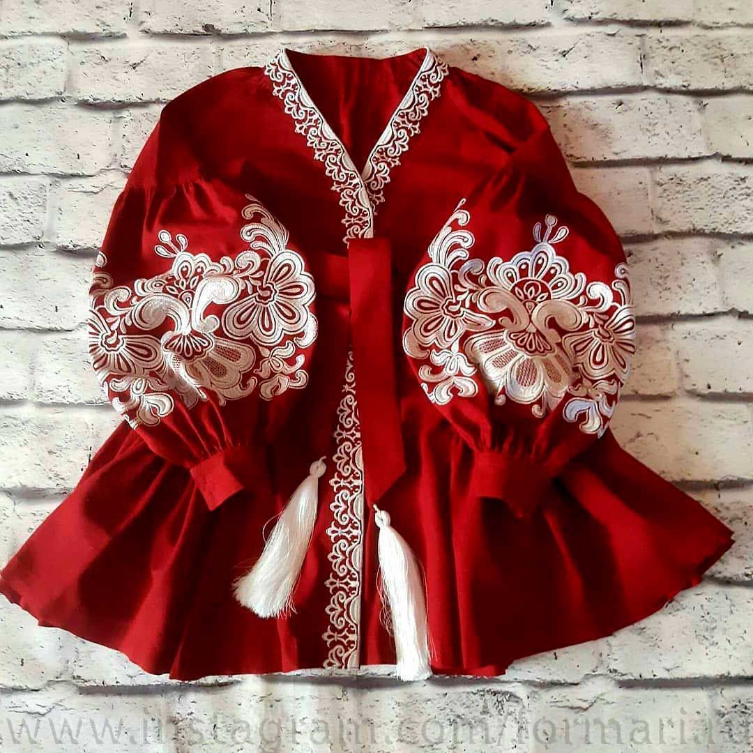short linen dress with embroidery