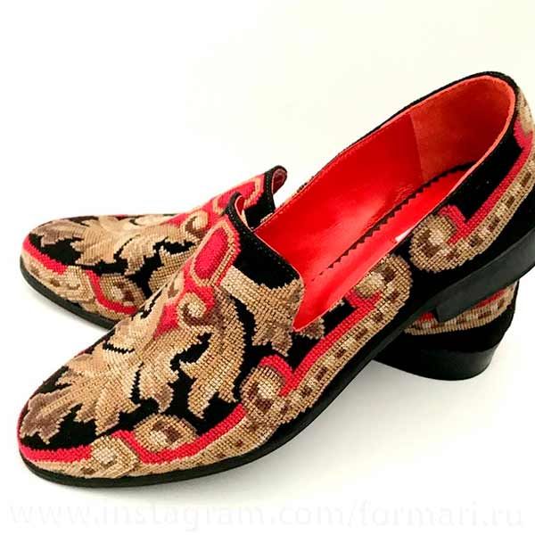 bestickte Schuhe