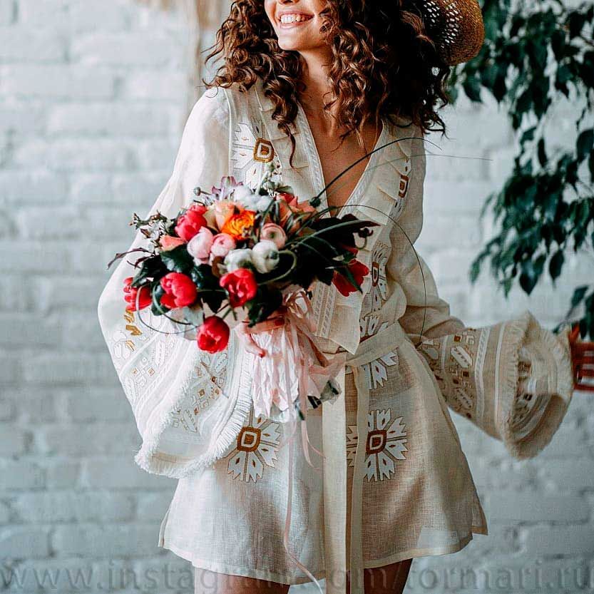 linen tunic with embroidery